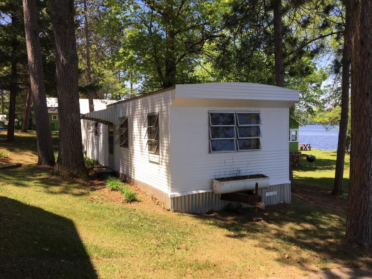 Rainbow'S End Resort Camp Chetek Экстерьер фото